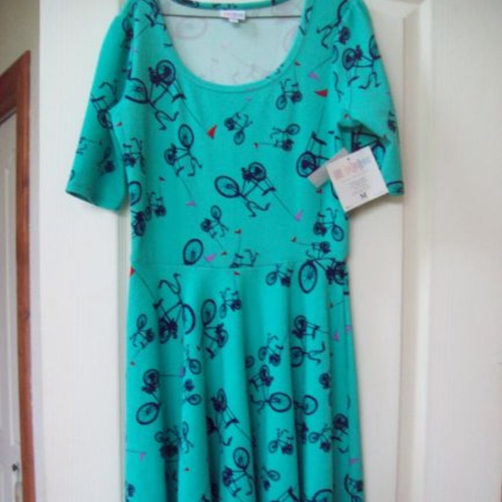 LULAROE NICOLE BICYCLE DRESS, MEDIUM NWT